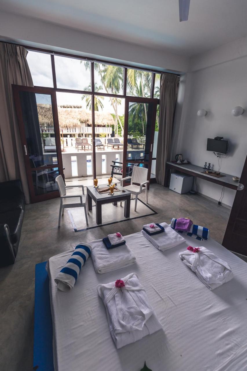 Nirvana Beach Boutique Hotel Netolpitiya Extérieur photo